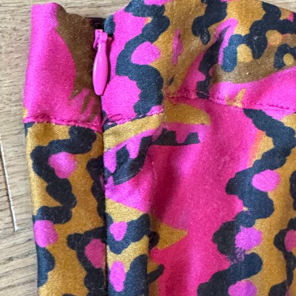 Farm Rio Midi Skirt M | Bold Crocodile Print in Hot Pink & Gold - Picture 5 of 11